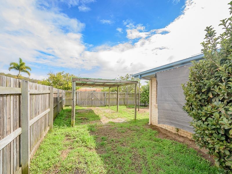21 Curtis avenue, Boyne Island QLD 4680