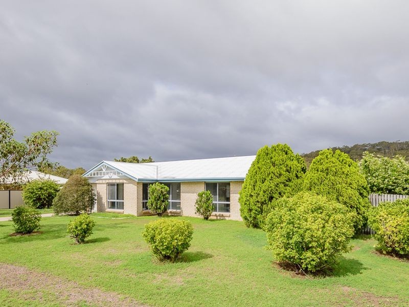 21 Curtis avenue, Boyne Island QLD 4680