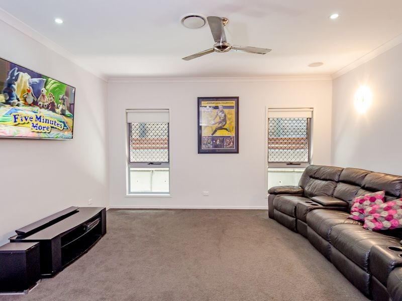 31 Dartmouth Close, Clinton QLD 4680