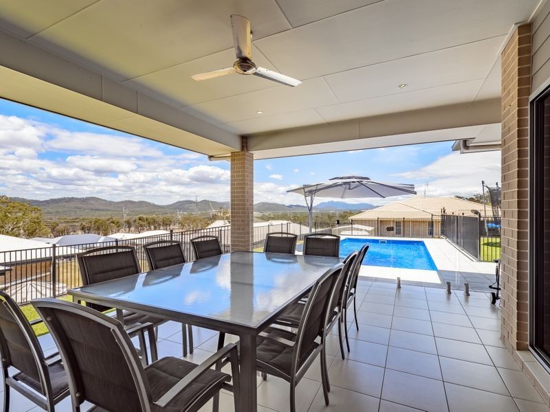 31 Dartmouth Close, Clinton QLD 4680