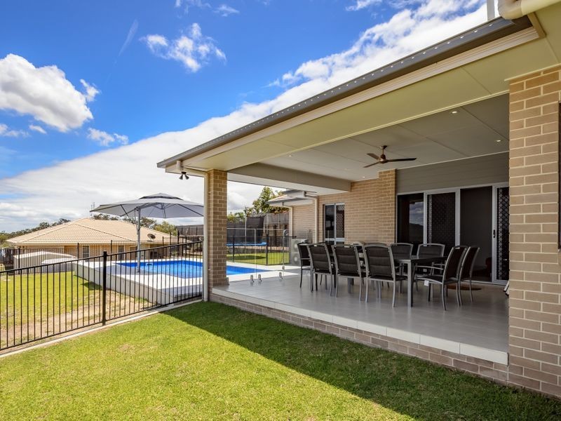 31 Dartmouth Close, Clinton QLD 4680