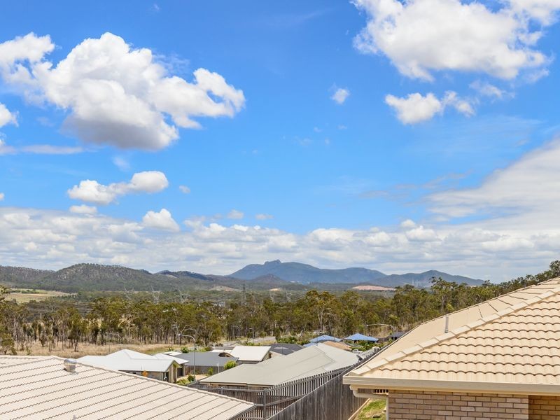 31 Dartmouth Close, Clinton QLD 4680