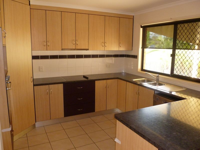 3 LLEWELLYN CLOSE, Gladstone QLD 4680