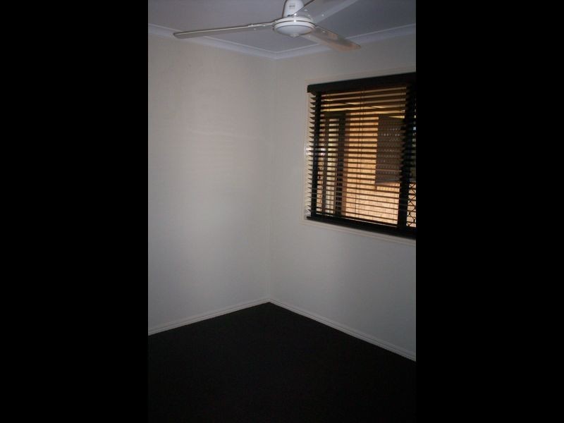 3 LLEWELLYN CLOSE, Gladstone QLD 4680