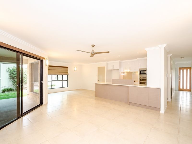 4 Lauren Court, South Gladstone QLD 4680