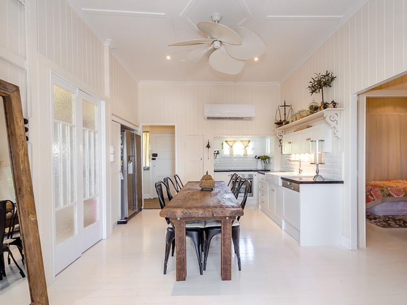 17 Scenery Street, West Gladstone QLD 4680