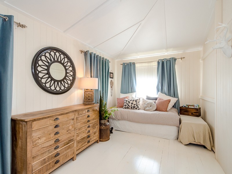 17 Scenery Street, West Gladstone QLD 4680