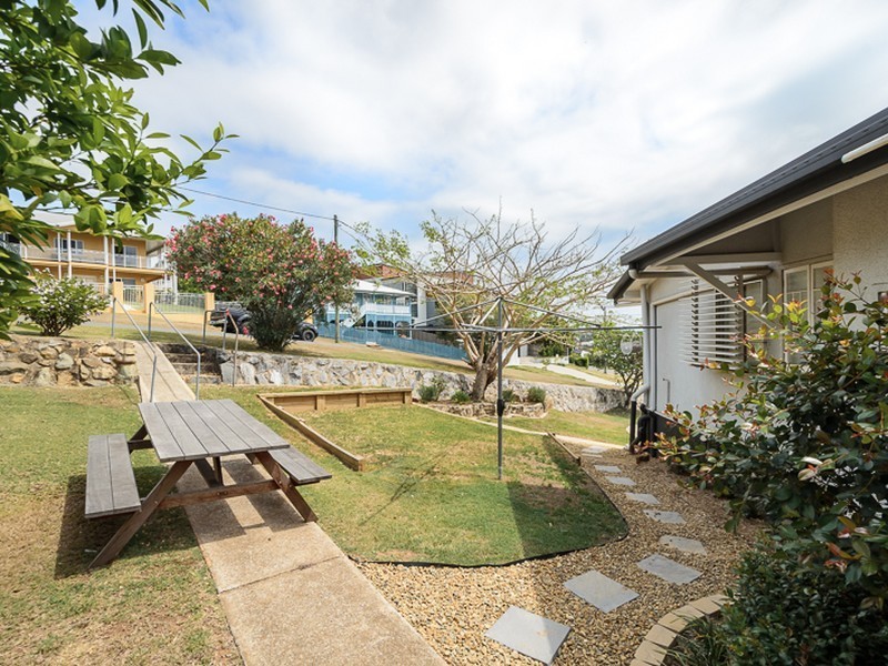 17 Scenery Street, West Gladstone QLD 4680