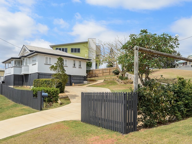 17 Scenery Street, West Gladstone QLD 4680