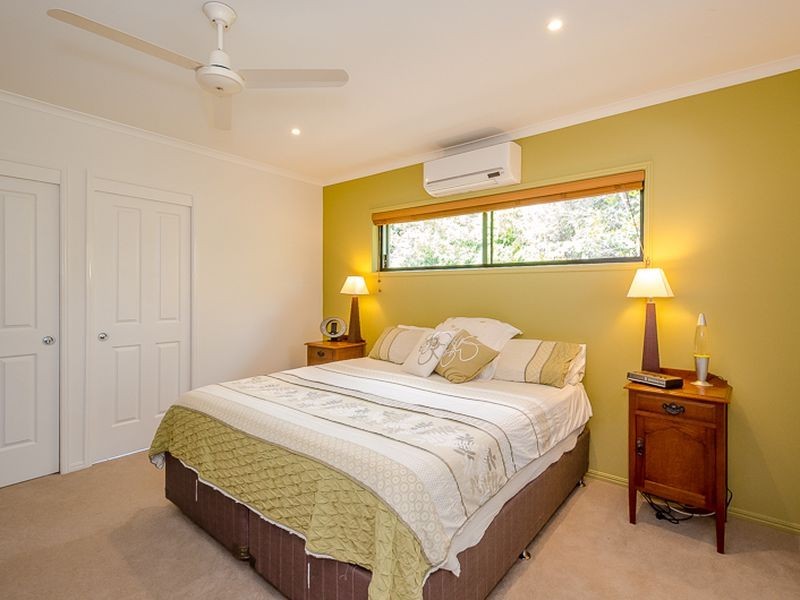 15 Ronald Crescent, Benaraby QLD 4680