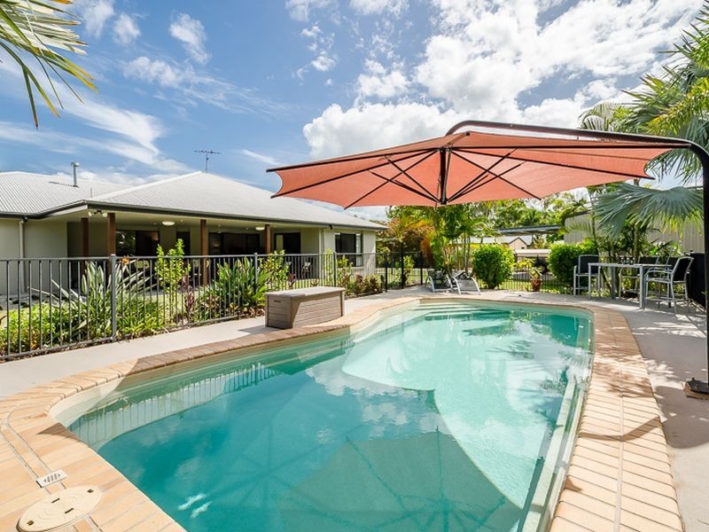 15 Ronald Crescent, Benaraby QLD 4680