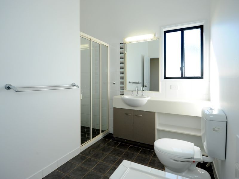 18 Llewellyn Close, Clinton QLD 4680