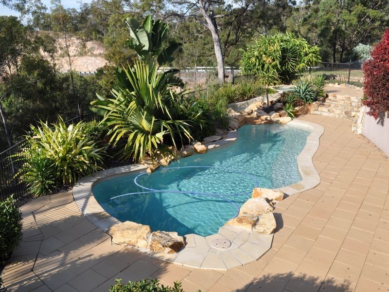 18 Llewellyn Close, Clinton QLD 4680