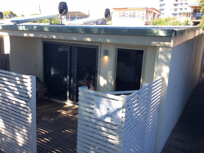 Unit 1/24 Kent Street, West Gladstone QLD 4680