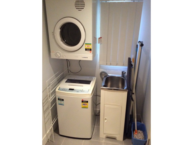 Unit 1/24 Kent Street, West Gladstone QLD 4680