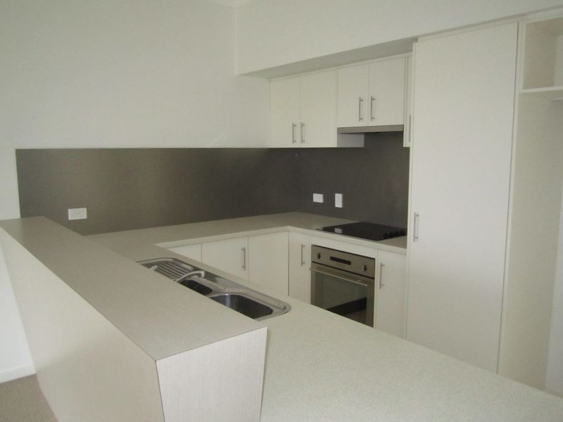 6/10 NOTHLING STREET, New Auckland QLD 4680