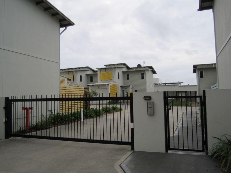 6/10 NOTHLING STREET, New Auckland QLD 4680