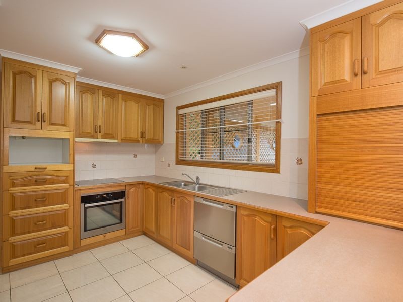 8 Canonbar Street, Clinton QLD 4680