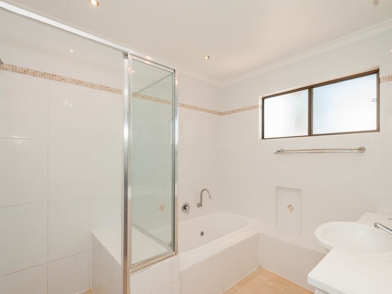 10 Cooloola Close, South Gladstone QLD 4680