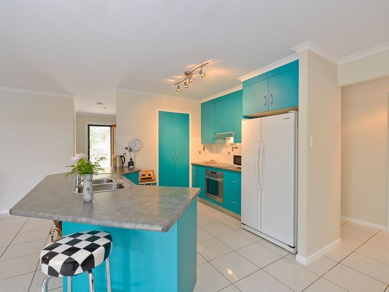 6 Southern Cross Close, Telina QLD 4680