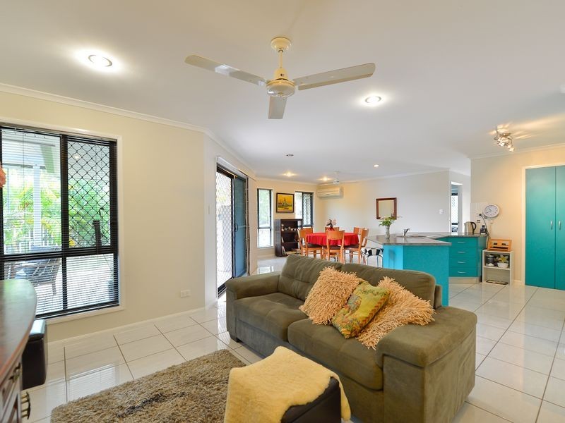 6 Southern Cross Close, Telina QLD 4680