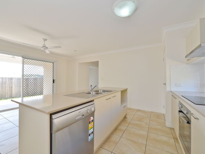 5 Greengard Place, Kirkwood QLD 4680
