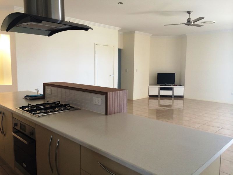 20 Redgum Drive, Kirkwood QLD 4680