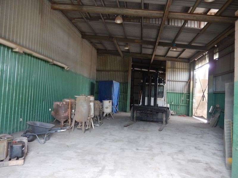 11 Bensted Road, Callemondah QLD 4680