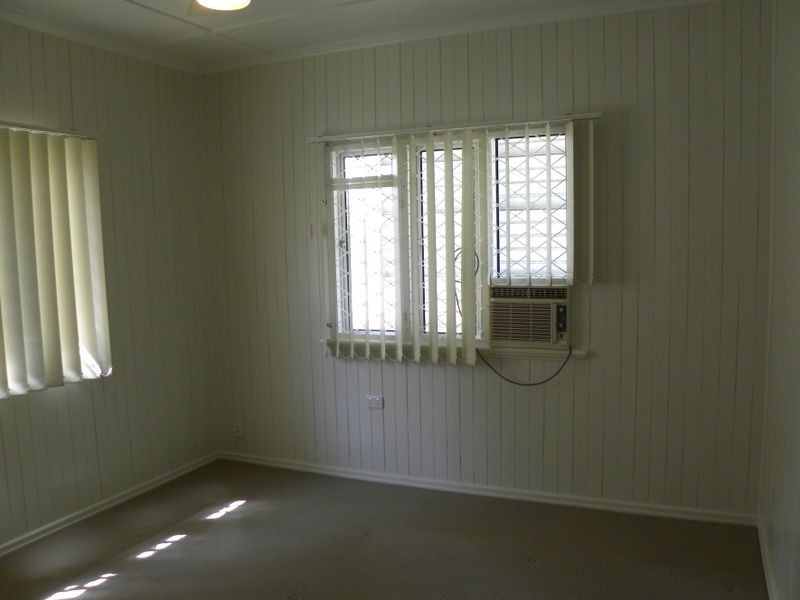 6 Little Street, South Gladstone QLD 4680