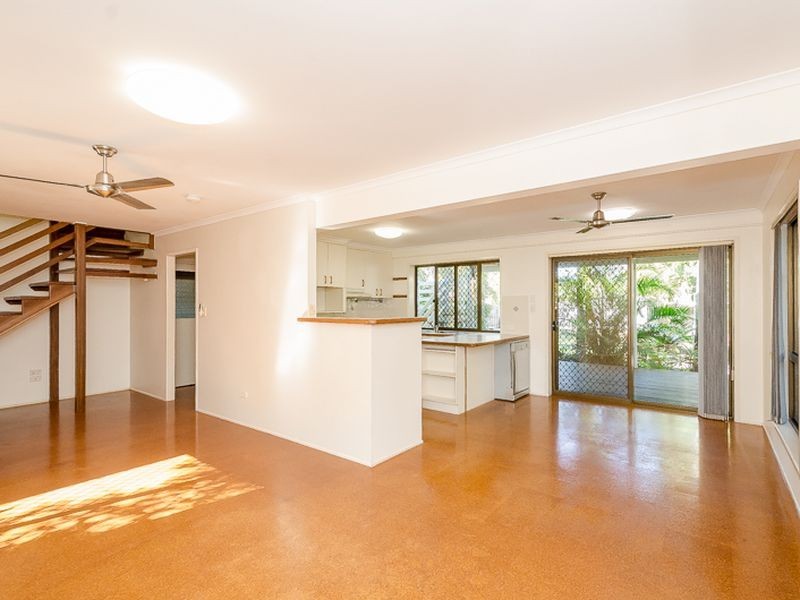 44 Ferguson Crescent, West Gladstone QLD 4680