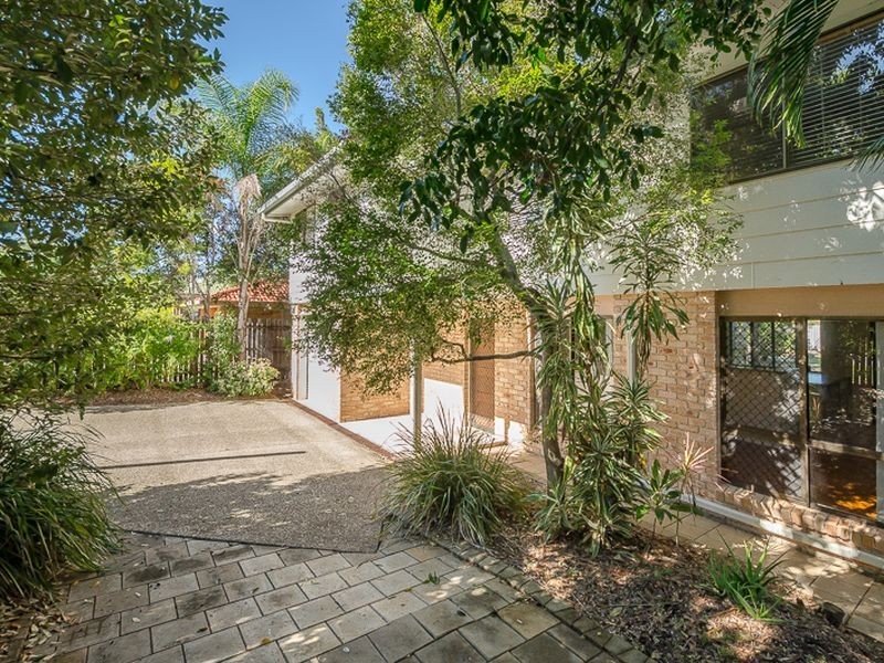 44 Ferguson Crescent, West Gladstone QLD 4680