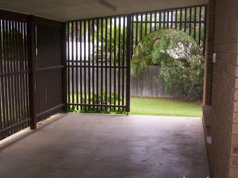 75 Booth Avenue, Tannum Sands QLD 4680