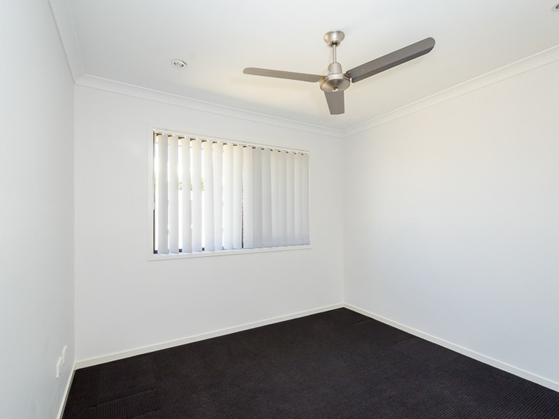 1 Bragg Court, Kirkwood QLD 4680