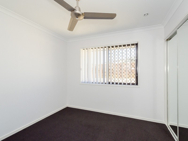 1 Bragg Court, Kirkwood QLD 4680