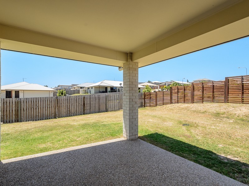 1 Bragg Court, Kirkwood QLD 4680