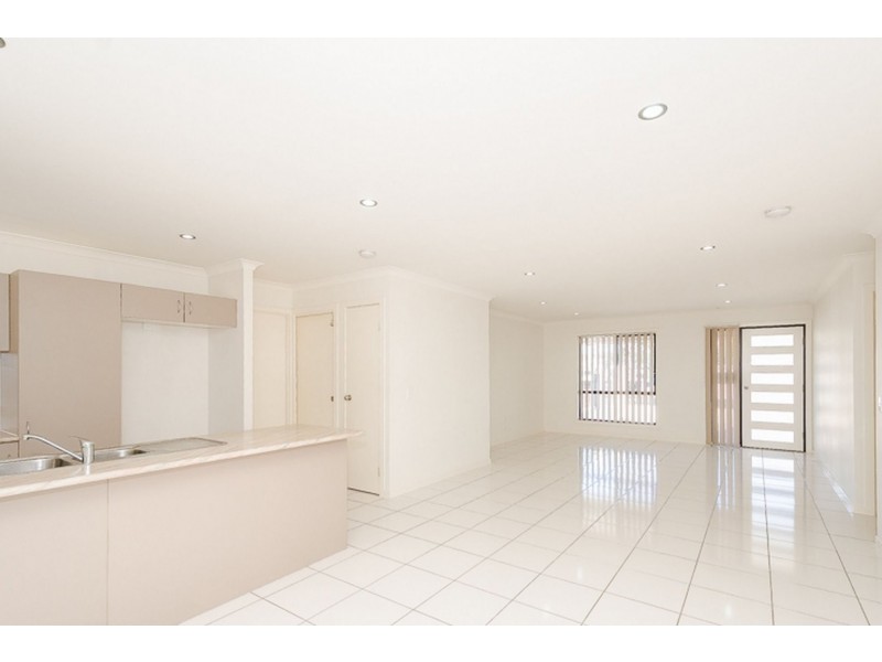 27 Stoneybrook Drive, Glen Eden QLD 4680