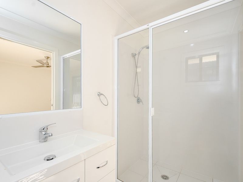 27 Stoneybrook Drive, Glen Eden QLD 4680