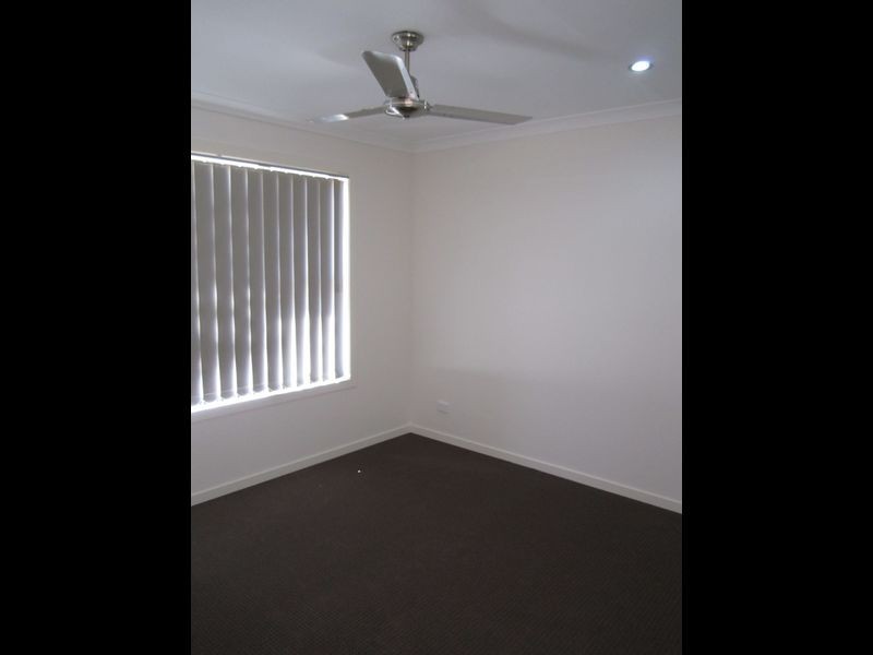 10 Giles Street, Glen Eden QLD 4680