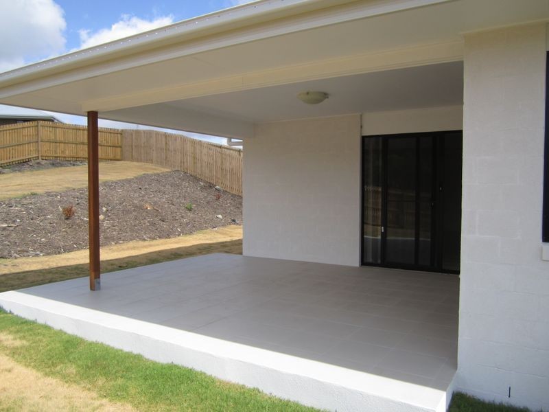 10 Giles Street, Glen Eden QLD 4680