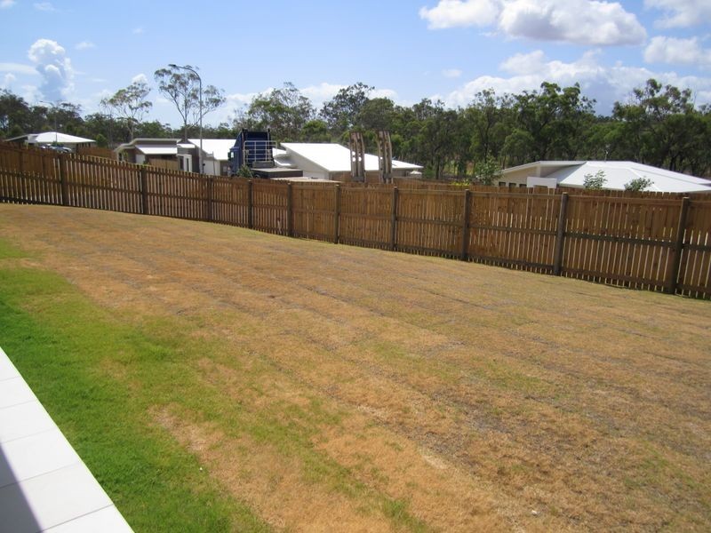 10 Giles Street, Glen Eden QLD 4680