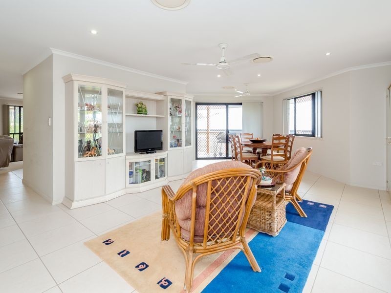 30 Reinaerhoff Crescent, Glen Eden QLD 4680