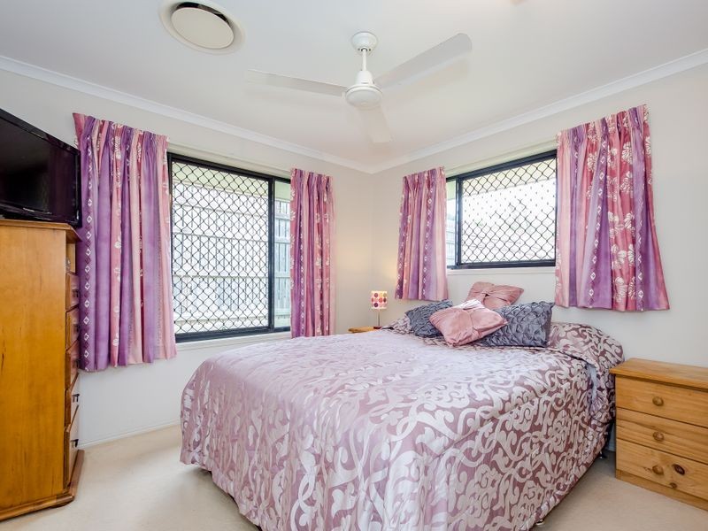 30 Reinaerhoff Crescent, Glen Eden QLD 4680