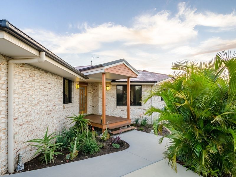 30 Reinaerhoff Crescent, Glen Eden QLD 4680