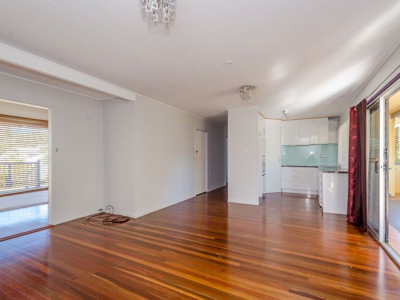 22 Allunga Drive, Glen Eden QLD 4680