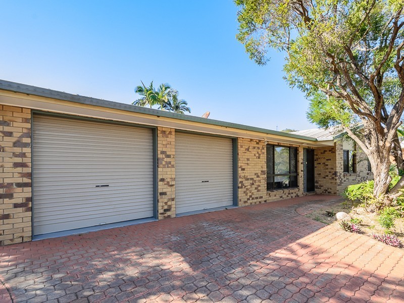 12 Luton Street, Telina QLD 4680