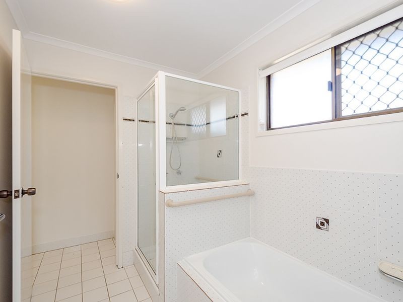 12 Luton Street, Telina QLD 4680