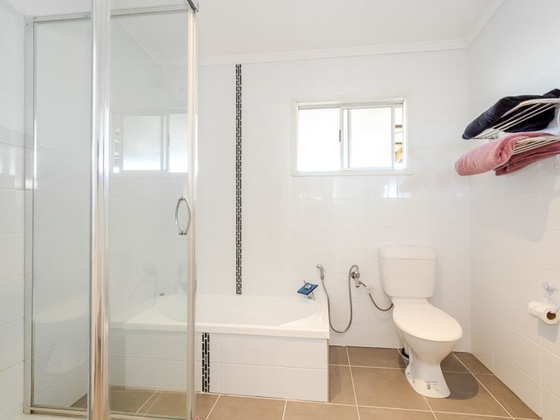 6 Bayne Street, West Gladstone QLD 4680