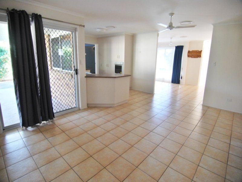 6 CANIA WAY, Gladstone QLD 4680