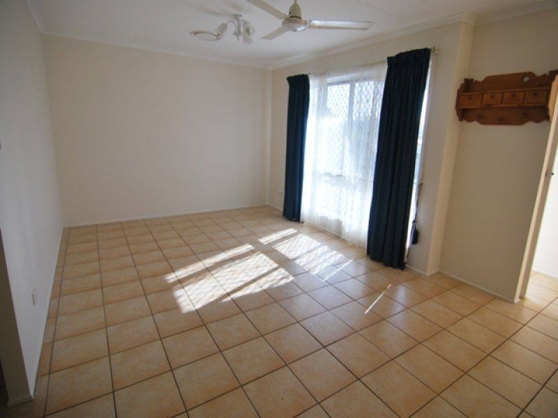 6 CANIA WAY, Gladstone QLD 4680