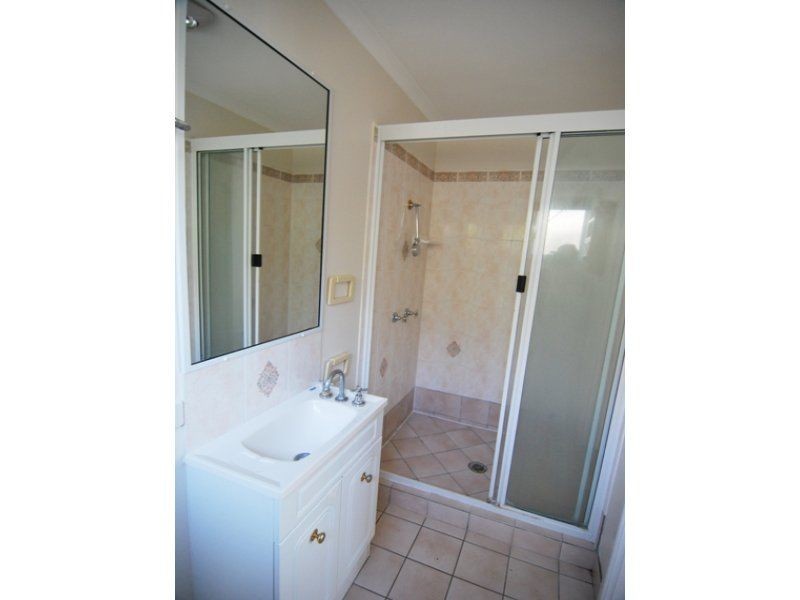 6 CANIA WAY, Gladstone QLD 4680